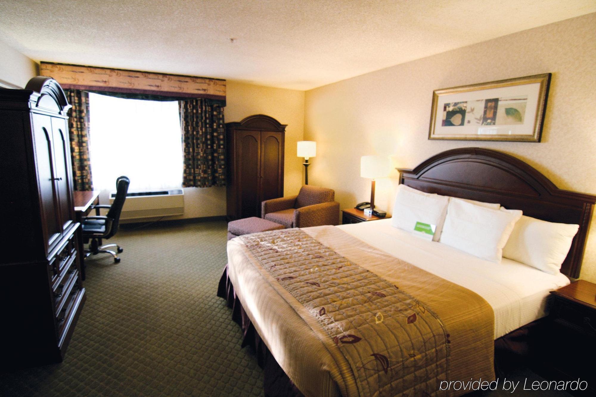 La Quinta By Wyndham Oakland - Hayward Hotel Room photo